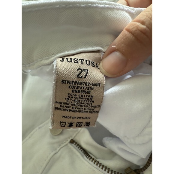 Justusa White Skinny Jeans Women's Size 27 with Distressed Legs - Picture 4 of 7
